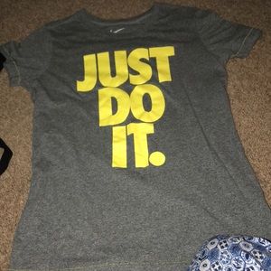 Nike T-shirt